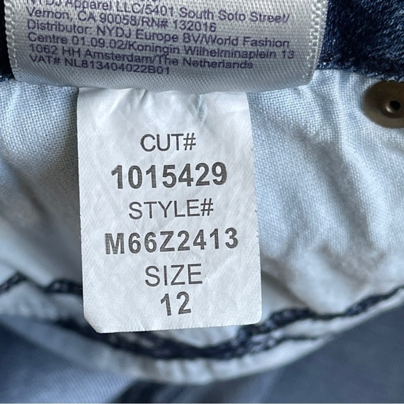 NYDJ Marilyn Embroidered Ankle Crop Jeans  | Size 12 | Lift Tuck Technology - Picture 15 of 16